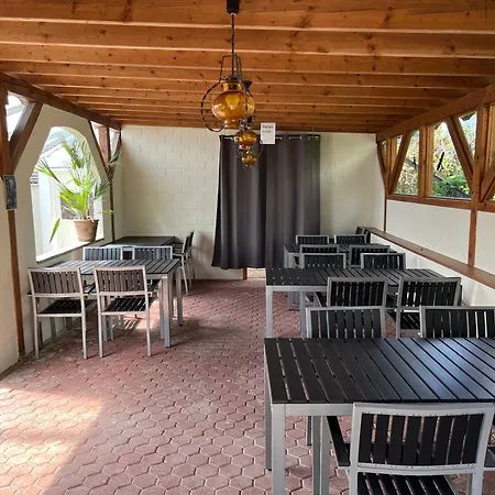 Schuetz Hotel 3*